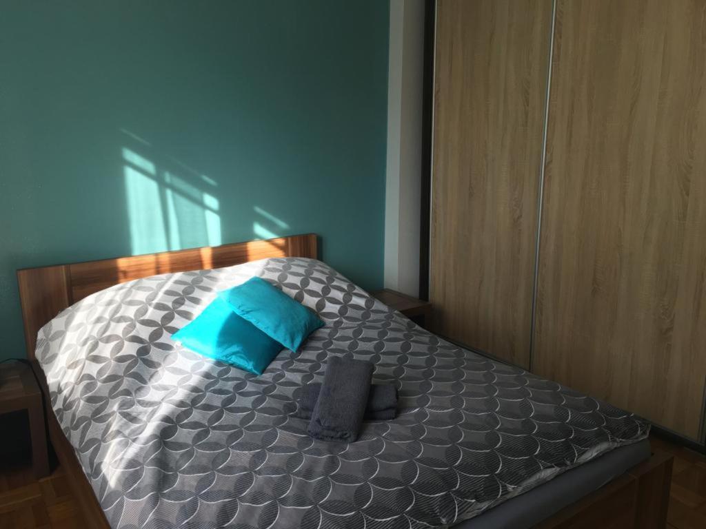 Apartament 18 Torun Bagian luar foto